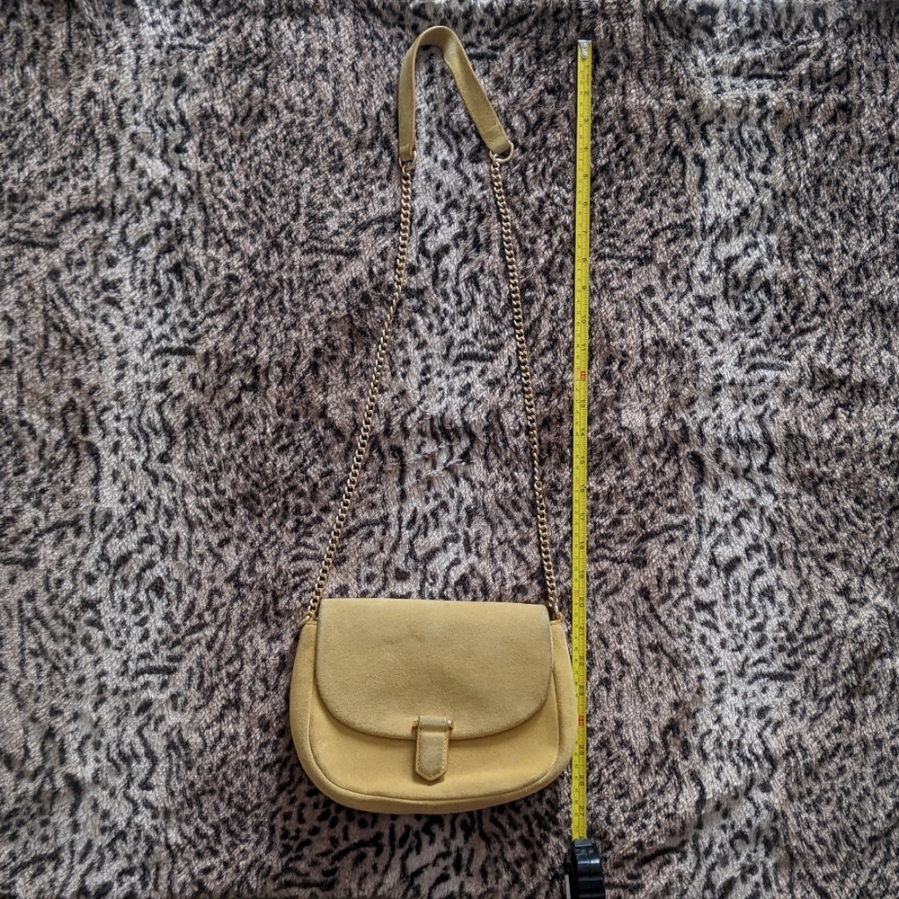 Suede and gold chain purse - Picture 11 of 12